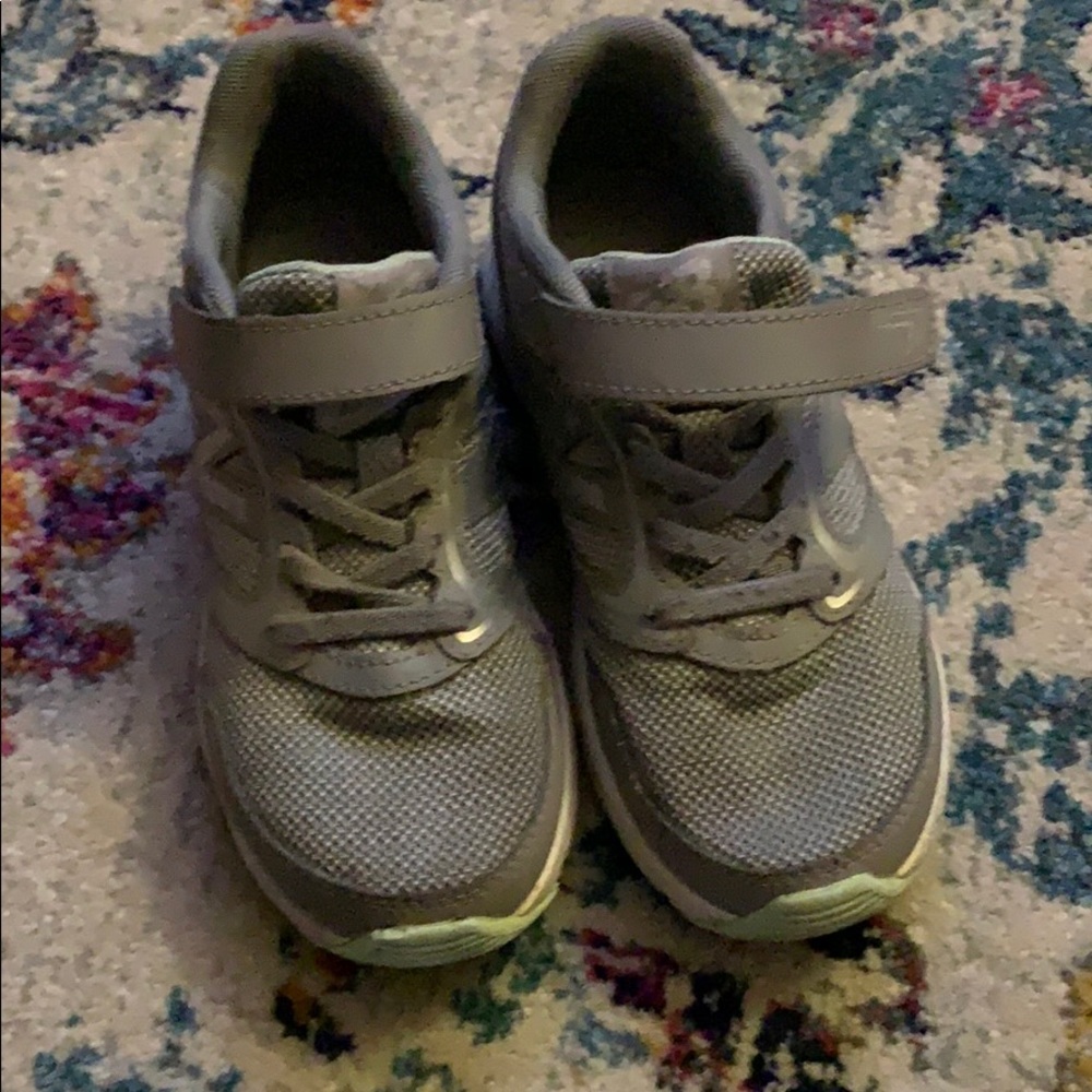 Used kids New Balance